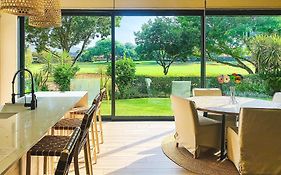 Kingfisher House, Pecanwood Estate, Hartbeespoort